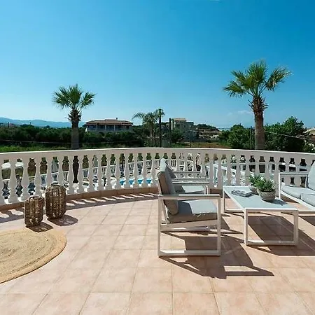 Arkadia Aparthotel 4*